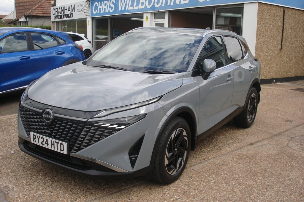 Nissan Qashqai 1.3 Dig-t Mh 158 N-connecta Grey