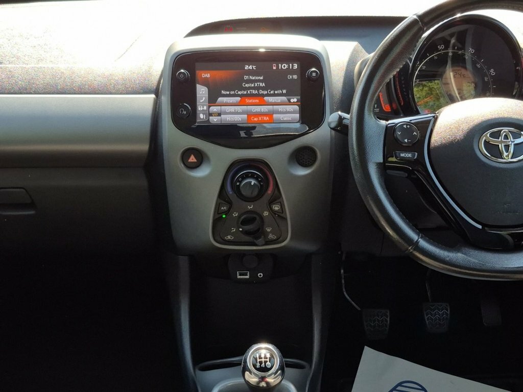Toyota Aygo Aygo X-play Tss Vvt-i Black #11