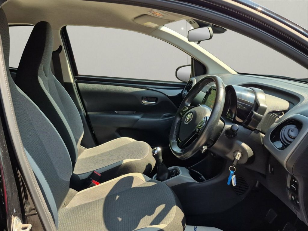 Toyota Aygo Aygo X-play Tss Vvt-i Black #12