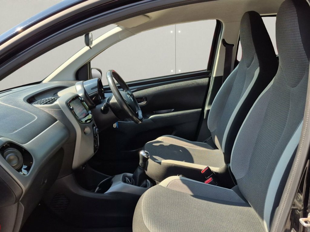 Toyota Aygo Aygo X-play Tss Vvt-i Black #14