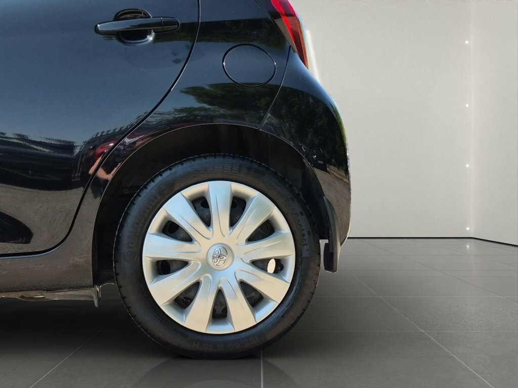 Toyota Aygo Aygo X-play Tss Vvt-i Black #28