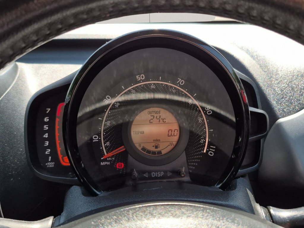Toyota Aygo Aygo X-play Tss Vvt-i Black #23