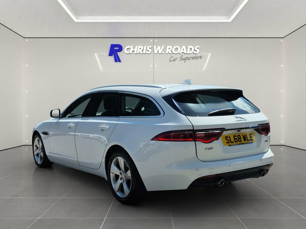 Jaguar XF 2L Portfolio White #2