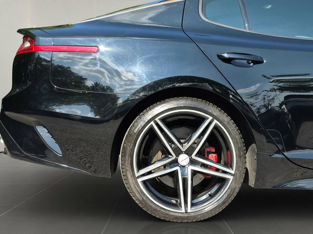 Kia Stinger Stinger Gt S Isg White #31