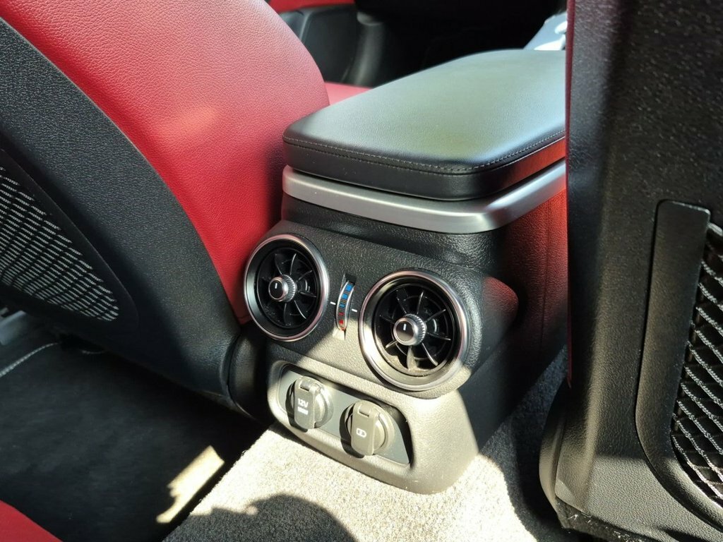 Kia Stinger Stinger Gt S Isg White #29