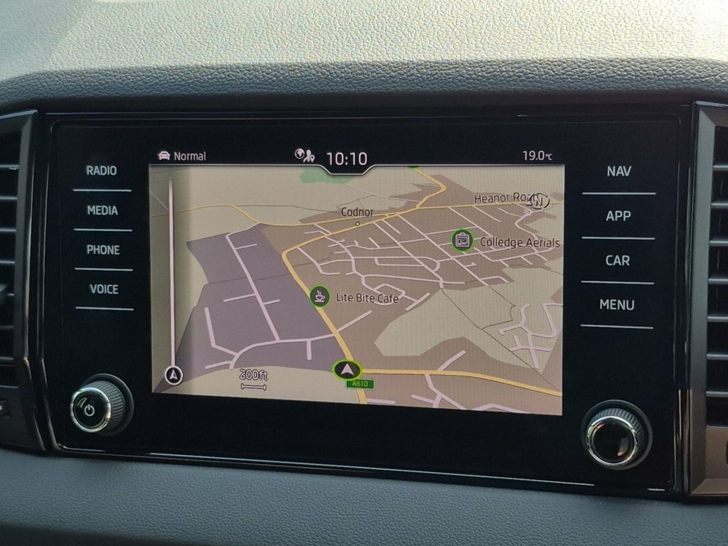 Skoda Karoq 1.5L Sportline BF23KWH White #3