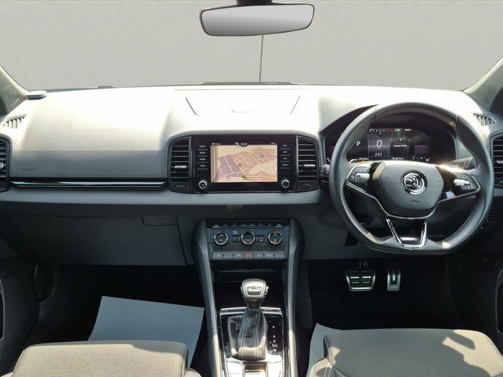 Skoda Karoq 1.5L Sportline BF23KWH White #4