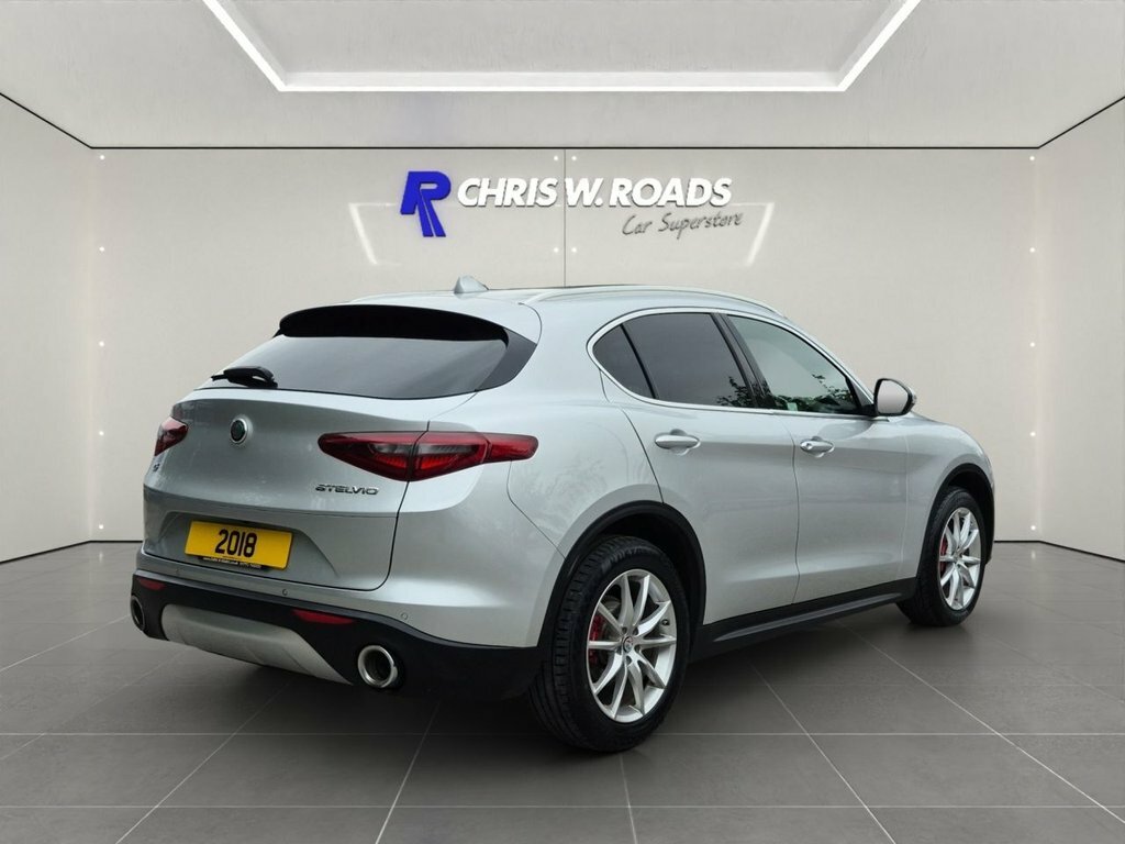 Alfa Romeo Stelvio 2.0L Tb Speciale Black #9