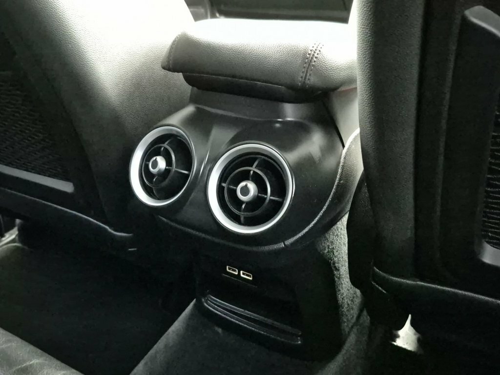 Alfa Romeo Stelvio 2.0L Tb Speciale Black #28