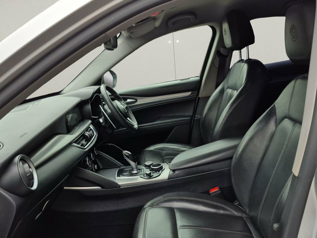 Alfa Romeo Stelvio 2.0L Tb Speciale Black #14