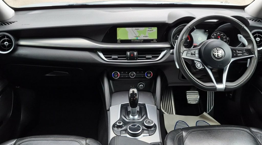Alfa Romeo Stelvio 2L Speciale Grey #4