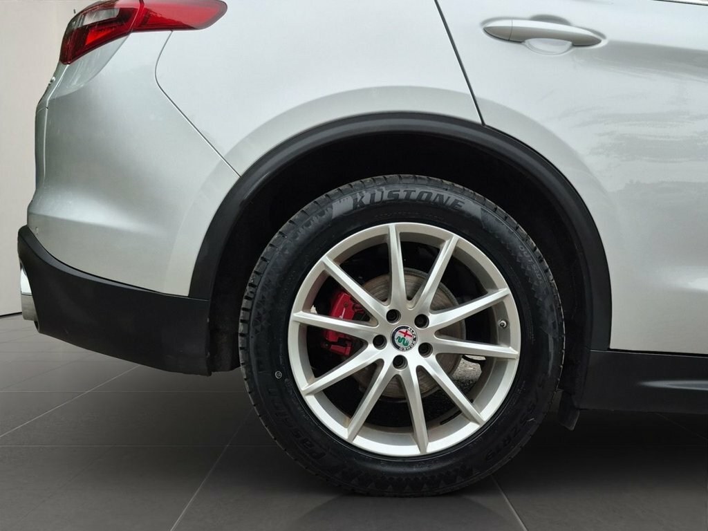 Alfa Romeo Stelvio 2.0L Tb Speciale Black #30
