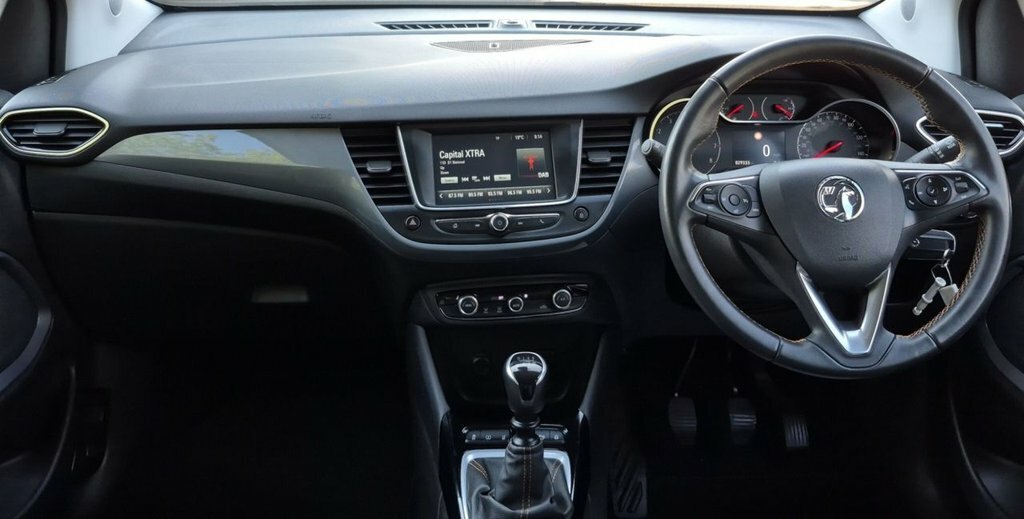 Vauxhall Crossland X 1.2L Elite FG70MKU Blue #4