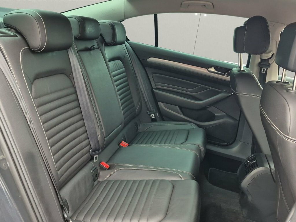 Volkswagen Passat 1.5 Tsi Evo Se Nav Grey #26