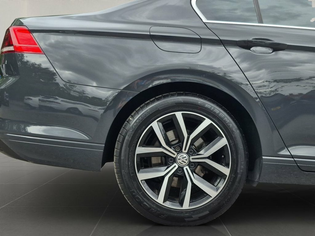 Volkswagen Passat 1.5 Tsi Evo Se Nav Grey #29
