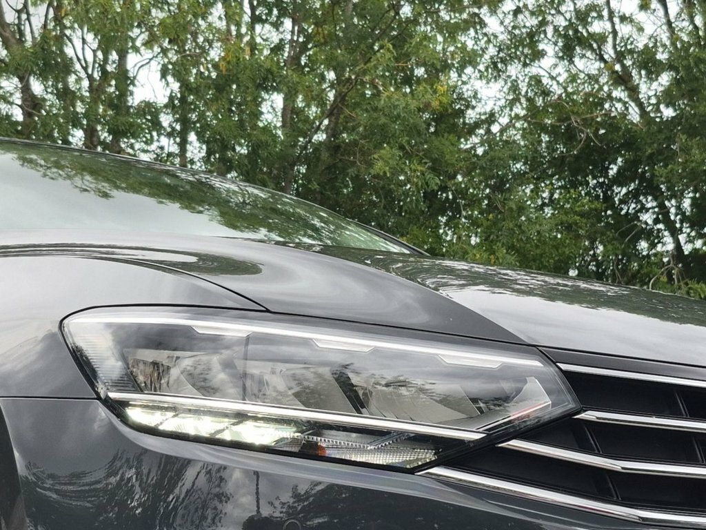 Volkswagen Passat 1.5 Tsi Evo Se Nav Grey #31