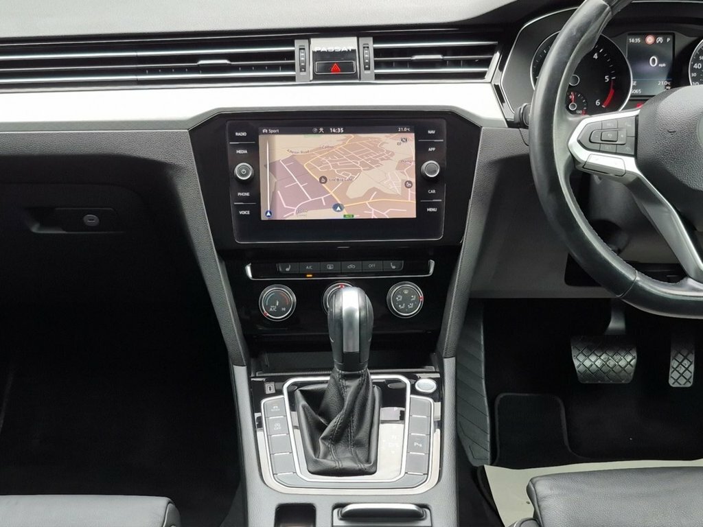 Volkswagen Passat 1.5 Tsi Evo Se Nav Grey #11