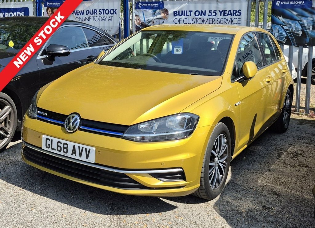 Volkswagen Golf 1L Se Nav Yellow
