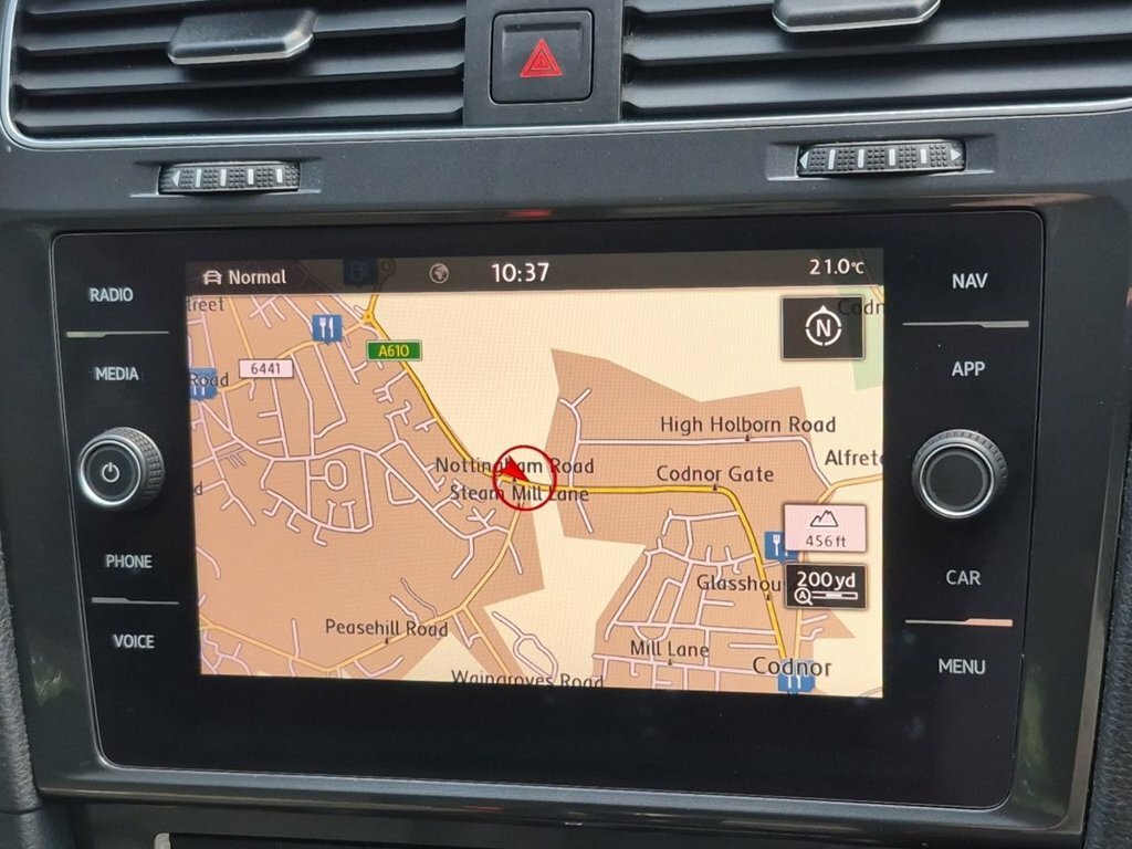Volkswagen Golf 1L Se Nav Yellow #3