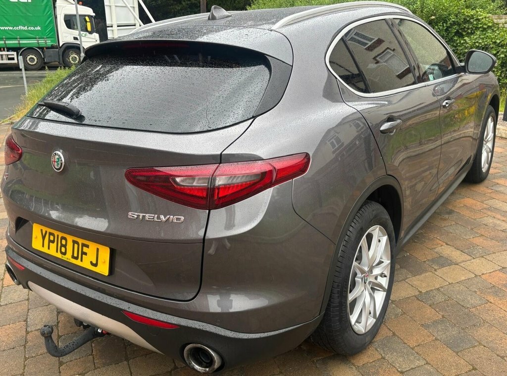 Alfa Romeo Stelvio 2.2 Td Speciale Q4 Awd Euro 6 Ss Red #9
