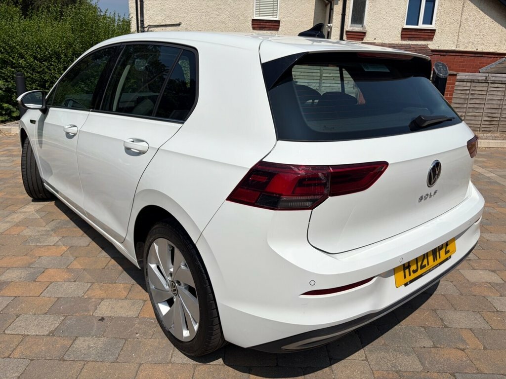 Volkswagen Golf 1.5L Style White #6