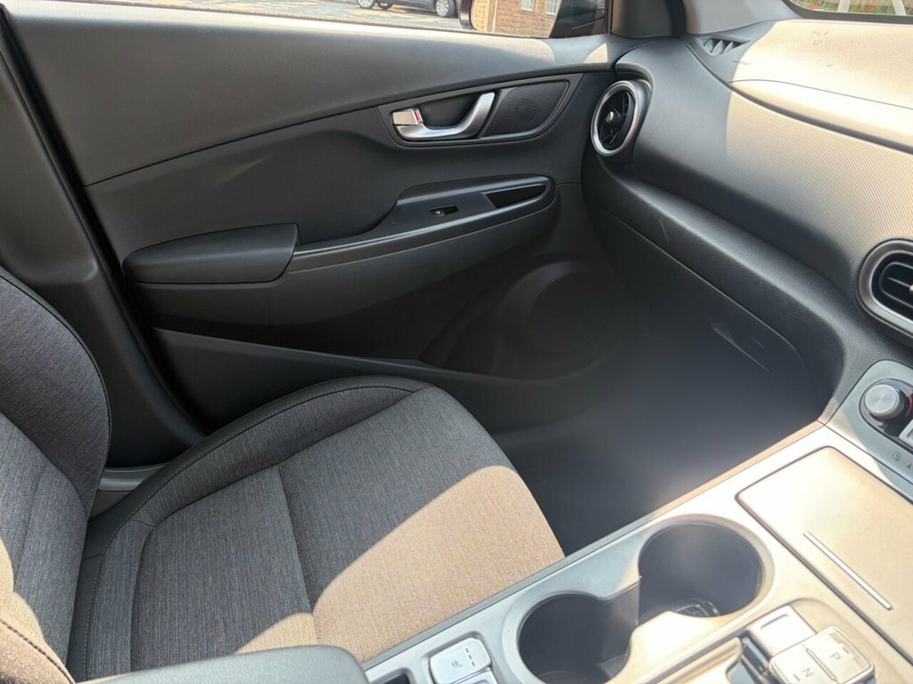 Hyundai Kona Automatic #30