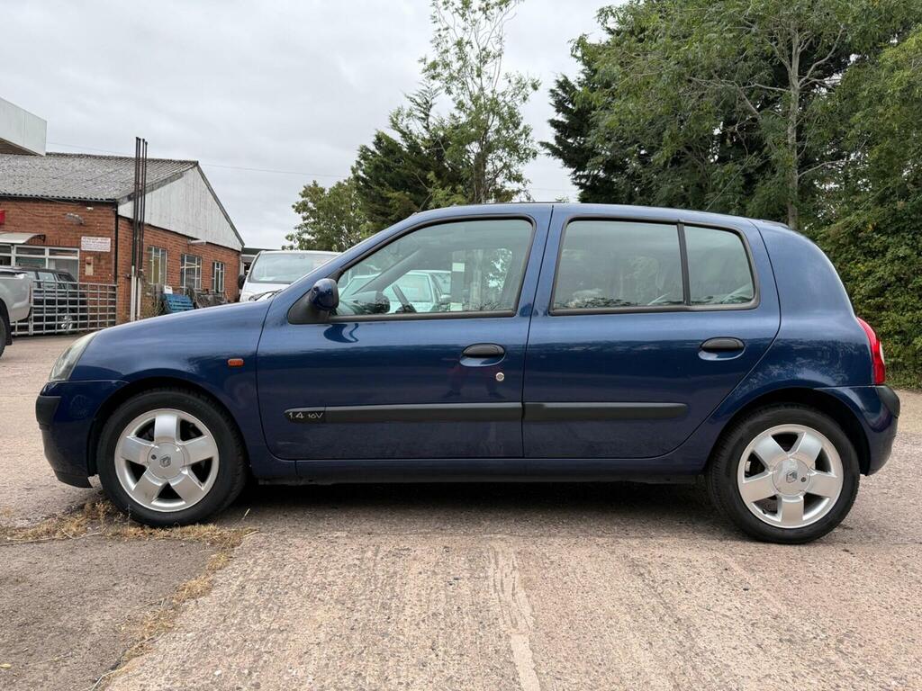 Renault Clio 1.4 16V Privilege Blue #3
