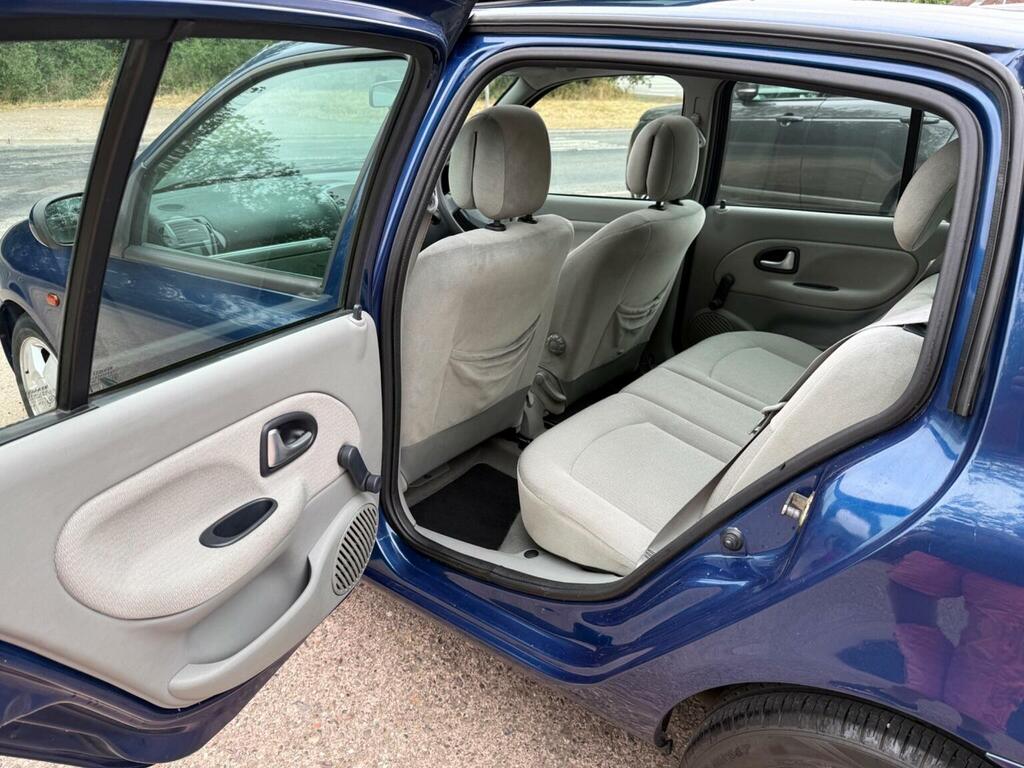 Renault Clio 2.0 Renaultsport 16V 172 Bhp Silver #23