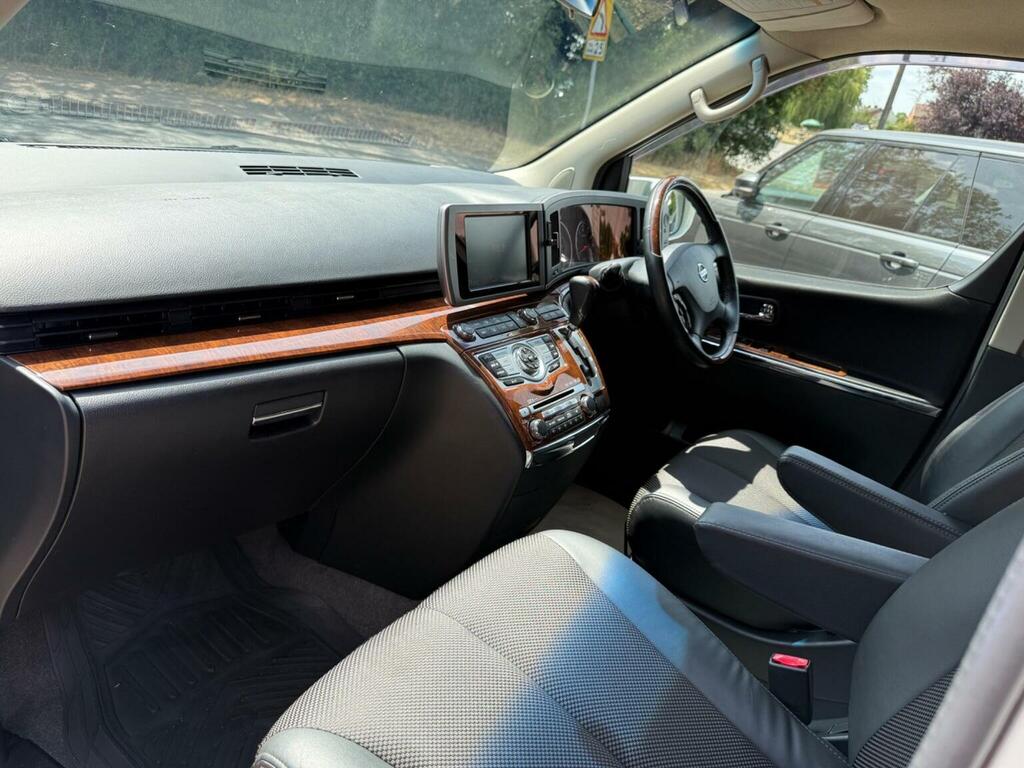 Nissan Elgrand Highway Star White #7