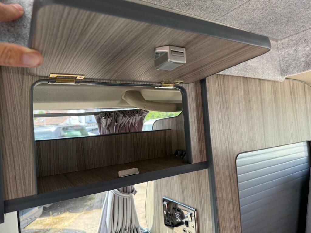 Nissan Elgrand Highway Star White #13