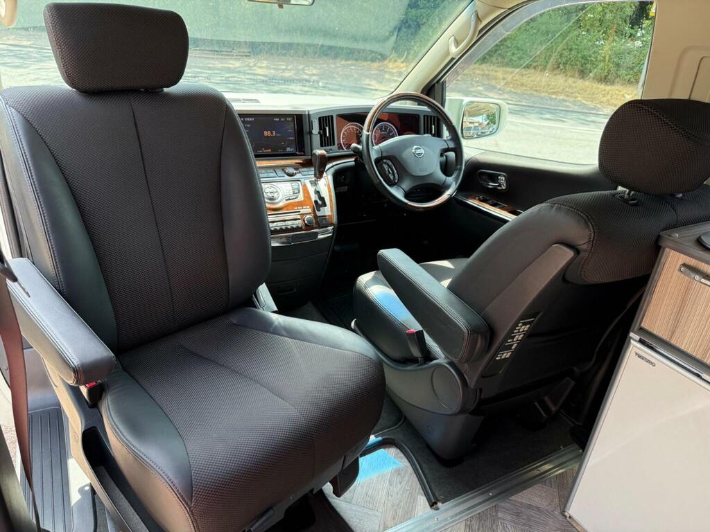Nissan Elgrand Motorhome Highway Star 2.5 V6 4X4 2008 White #5