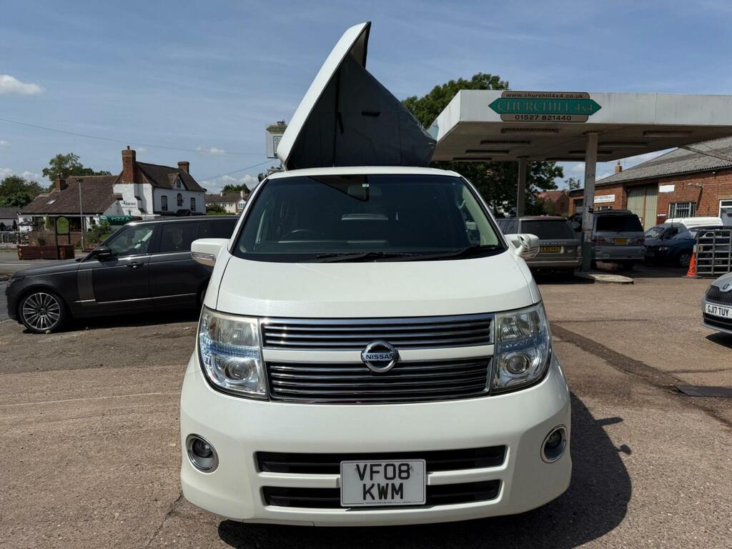 Nissan Elgrand Highway Star White #44