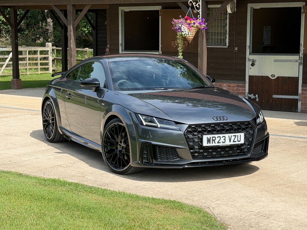 Audi TT 2.0 Tfsi 40 Black Edition Coupe S Troni #3