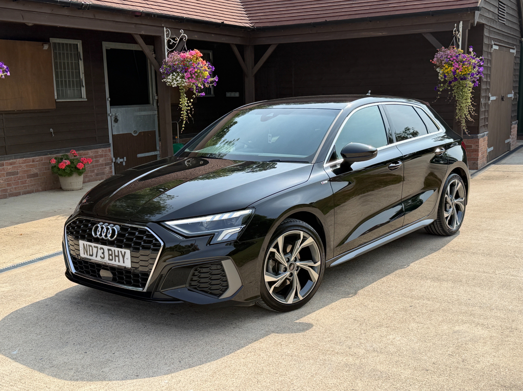 Audi A3 1.5 Tfsi 35 S Line Sportback S Tronic E ND73BHY