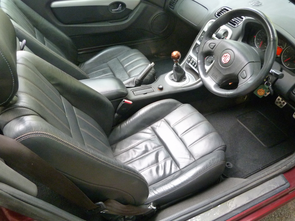 MG MGTF 135 Style Pack, Radiant Red Just 24,000 Miles.  #3