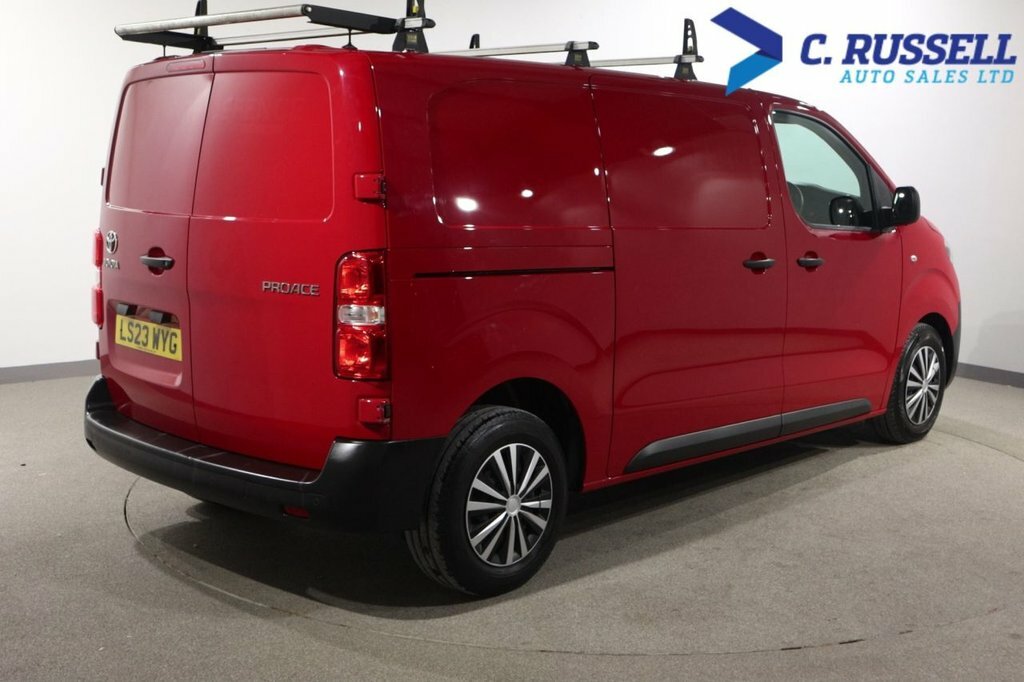 Toyota PROACE Icon L1 75Kw 1T White #9