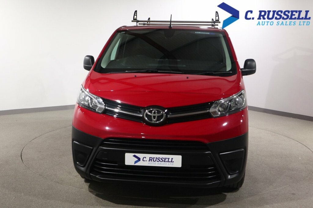 Toyota PROACE 2L Icon 6Dr Red #4
