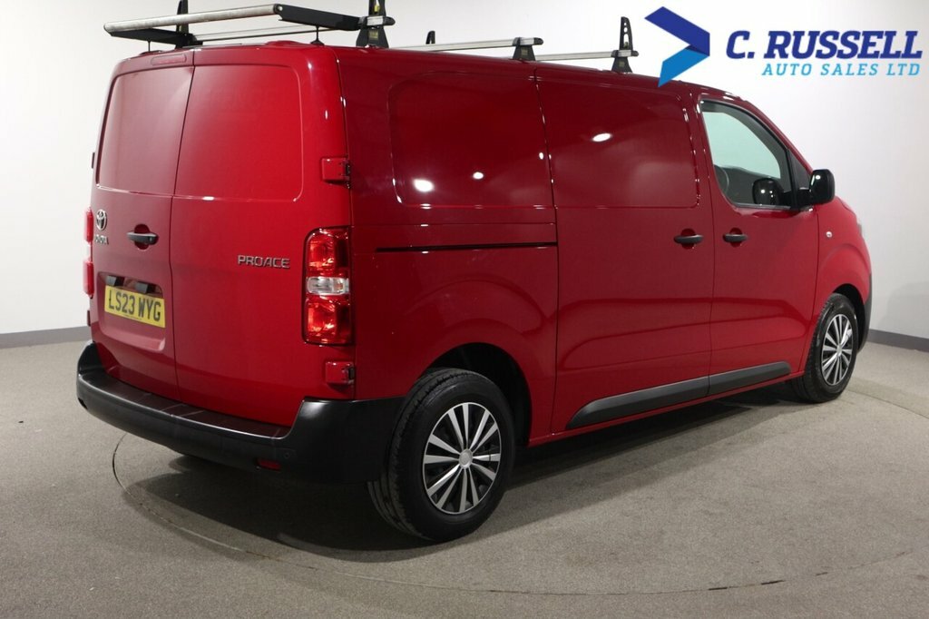 Toyota PROACE Icon L1 75Kw 1T White #10