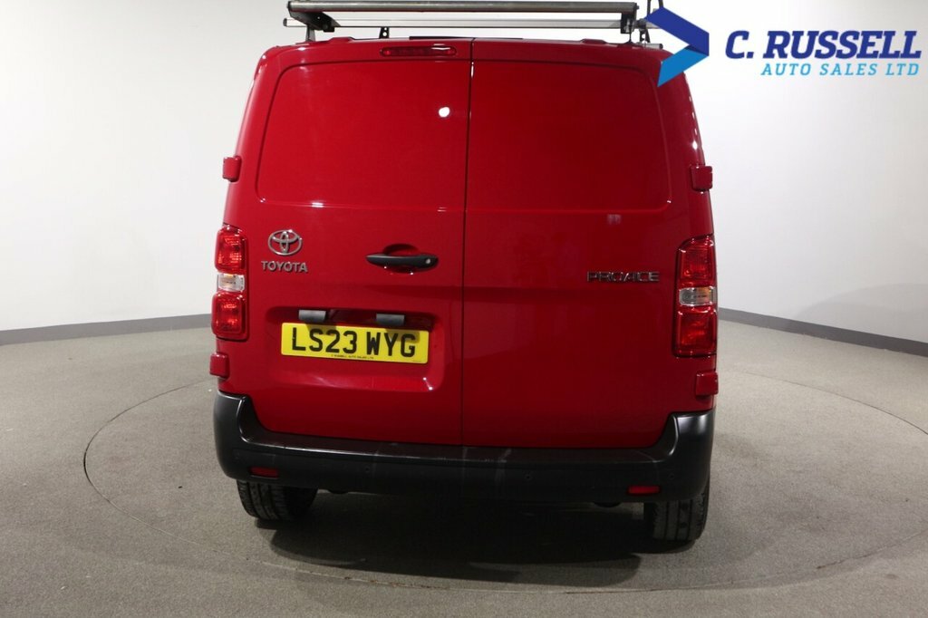 Toyota PROACE Icon L1 75Kw 1T White #12