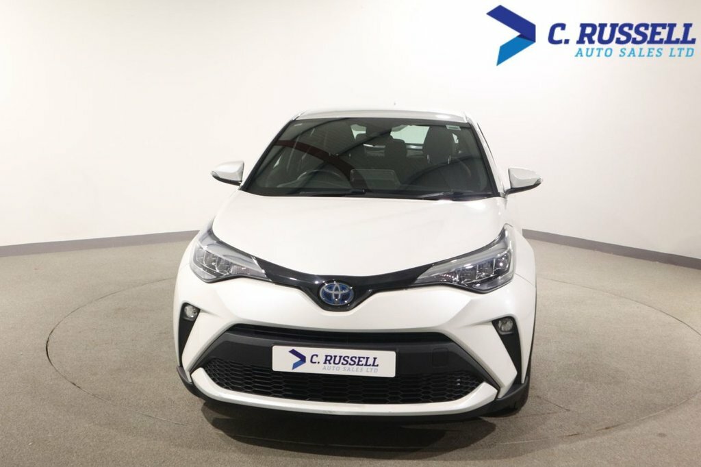 Toyota C-Hr 1.8L Icon URZ7196 White #3