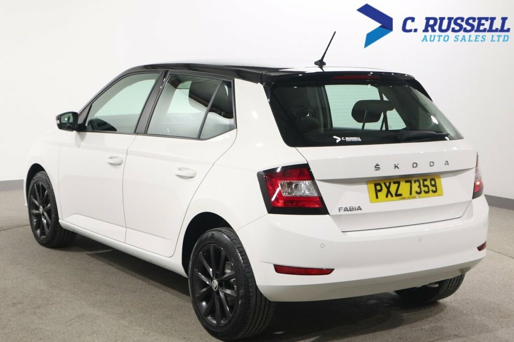 Skoda Fabia Colour Edition Tsi Dsg White #14