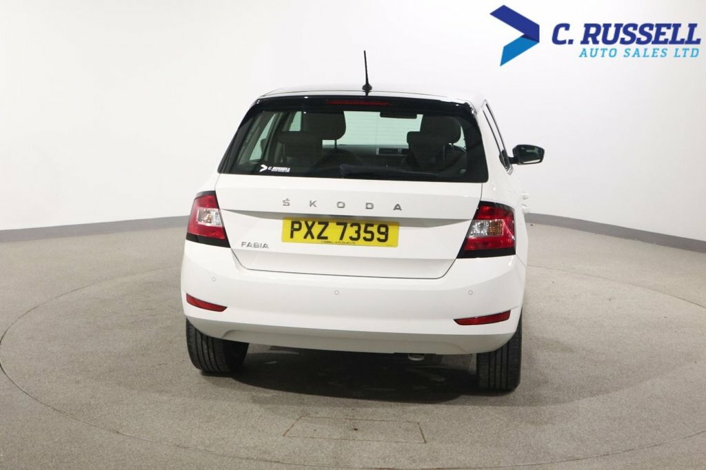 Skoda Fabia Colour Edition Tsi Dsg White #11
