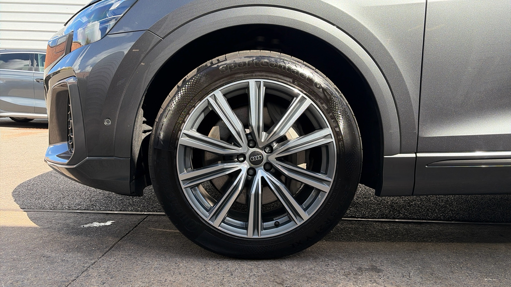 Audi Q8 Audi Q8 55 Tfsi Quattro Black Edition Tiptroni Blue #18