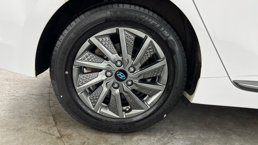 Hyundai Ioniq Premium Grey #25