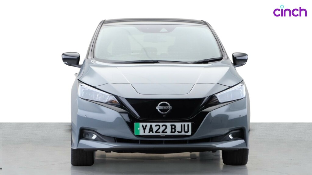 Nissan Leaf Nissan Hatchback 110Kw Tekna 39Kwh Red #10