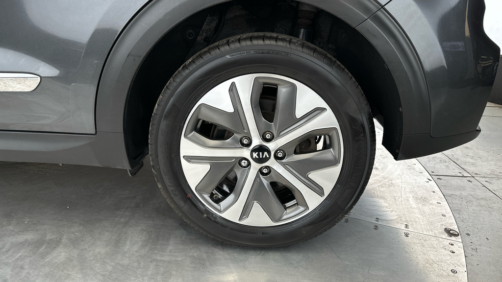 Kia e-Niro Kia Niro 64Kwh 3 Suv 201 Bhp Grey #28