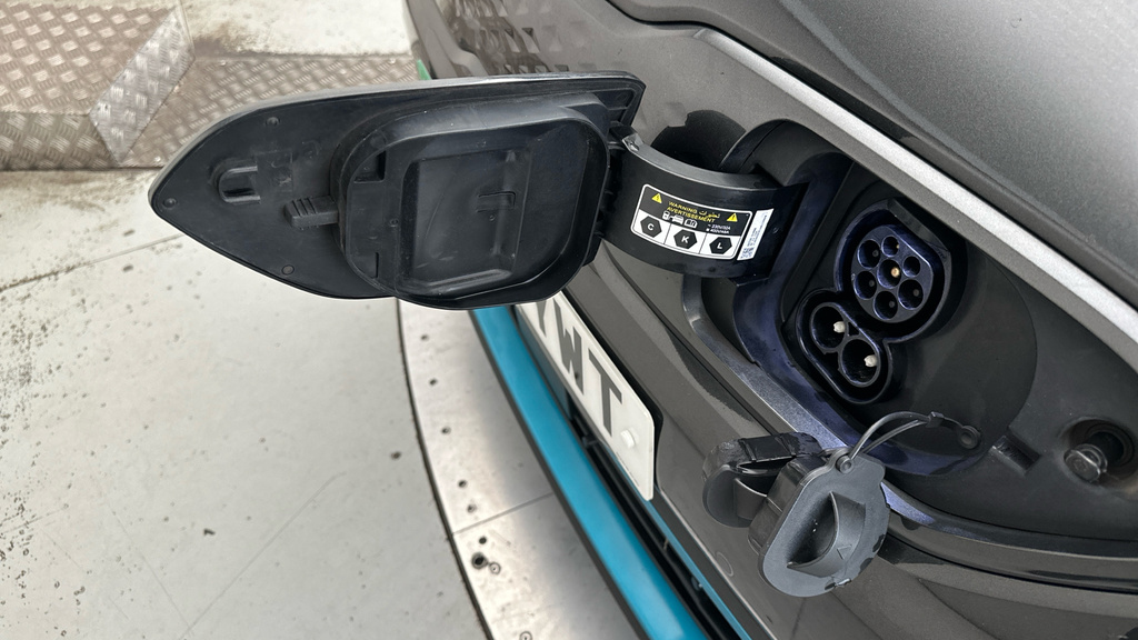 Kia e-Niro Kia Niro 64Kwh 3 Suv 201 Bhp Grey #31