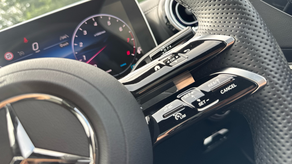 Mercedes-Benz C Class C300e Urban Edition 9G-tronic Black #32
