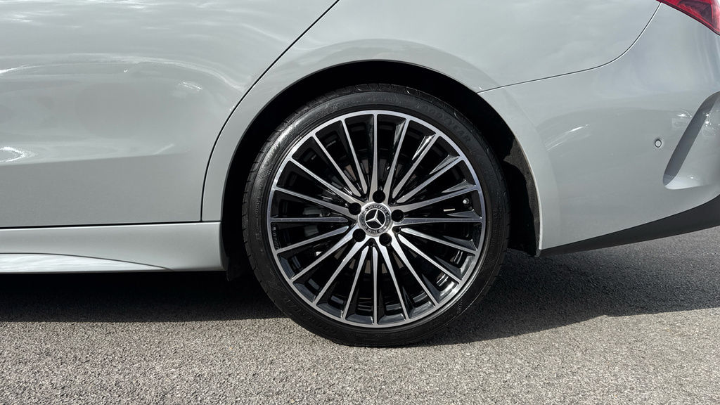 Mercedes-Benz C Class C300e Urban Edition 9G-tronic Black #21