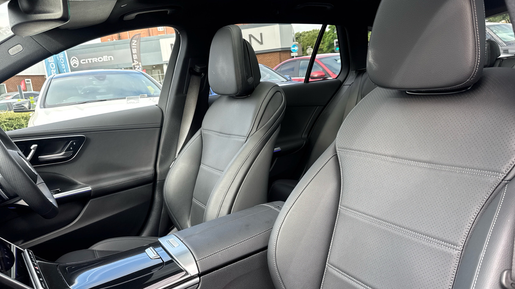 Mercedes-Benz C Class C300e Urban Edition 9G-tronic Black #24